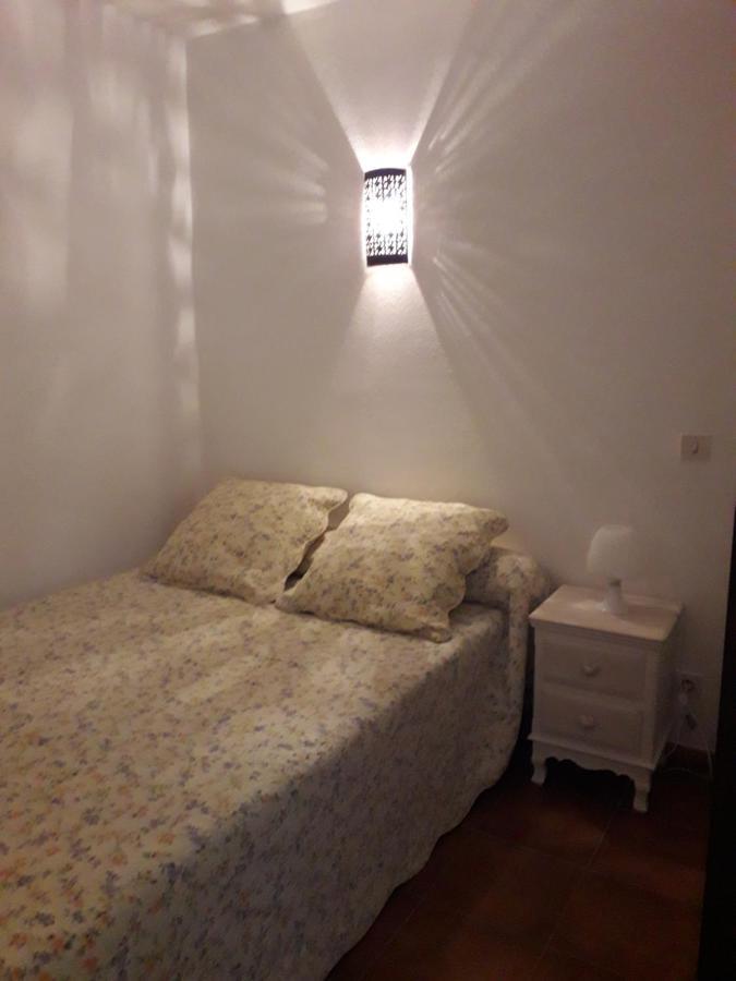 Appartement Calme A Deux Pas De La Mer Saintes-Maries-de-la-Mer Exteriör bild